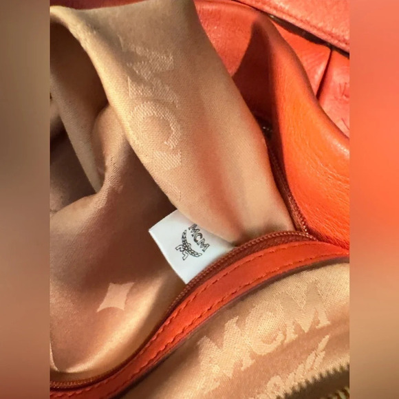 MCM | Coral Visetos Leather Bag - Picture 14 of 15